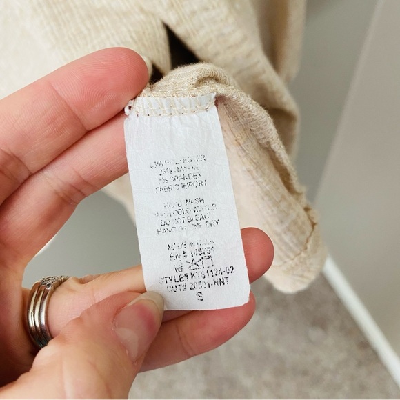 Altar'd State Long Sleeve Top Tan Sz Small - Picture 5 of 11